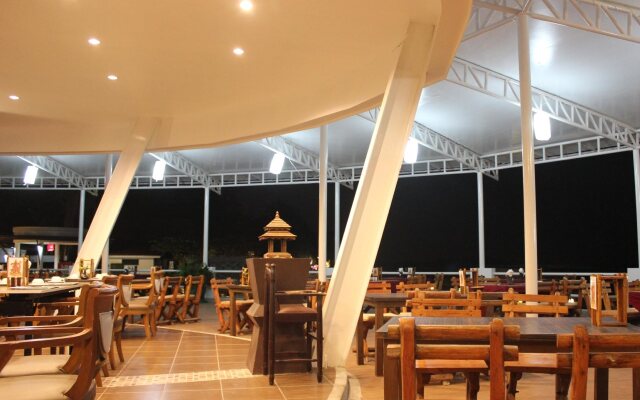 Al's Resort