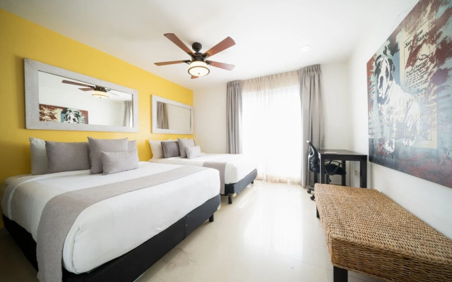 2 BR PH with Jacuzzi near to the Beach