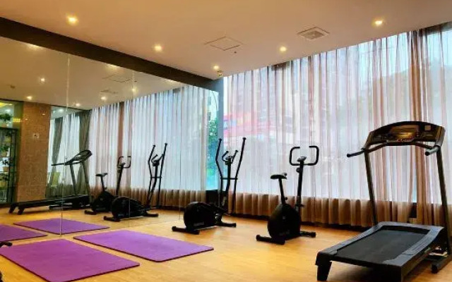 Junyi Select Hotel (Mixc Mall Guilin Railway Station Branch)