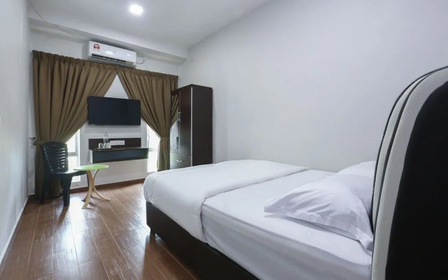 OYO 89859 PP Traveller's Hotel