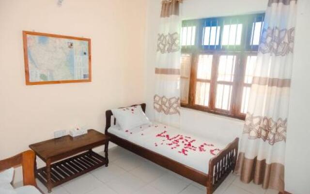 Flamingo Guest House Znz