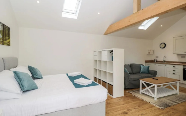 2 Welford Barns