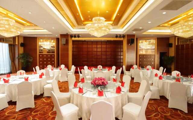 Holiday Inn Shanghai Pudong Nanpu by IHG