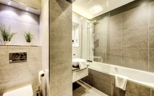 JOIVY Doune Terrace Apartment: Edinburgh New Town Prime Location