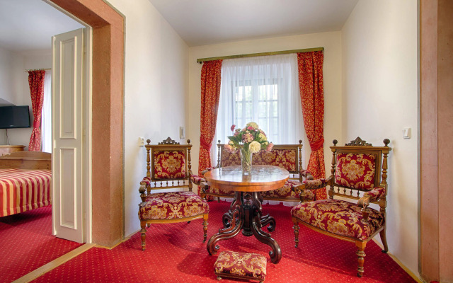 Waldstein Hotel