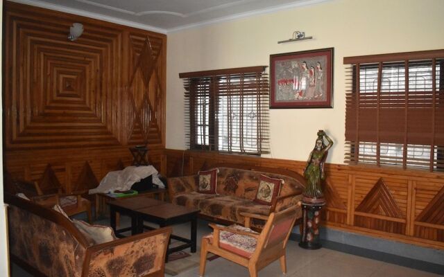 Rewa Retreat