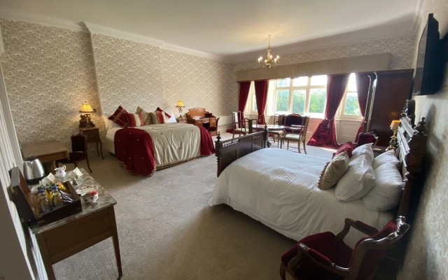 Rossington Hall