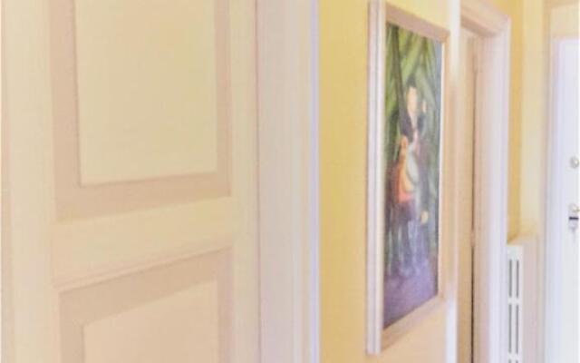 Art Gallery Suite