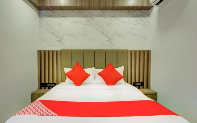 V Hotel by OYO Rooms