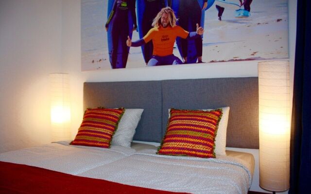 Surf Riders & Co - Surf Camp Moinhos