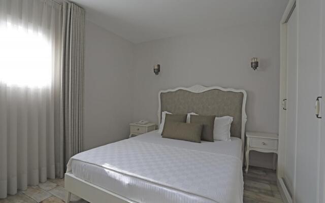 Alacati Lotus Koyici Otel