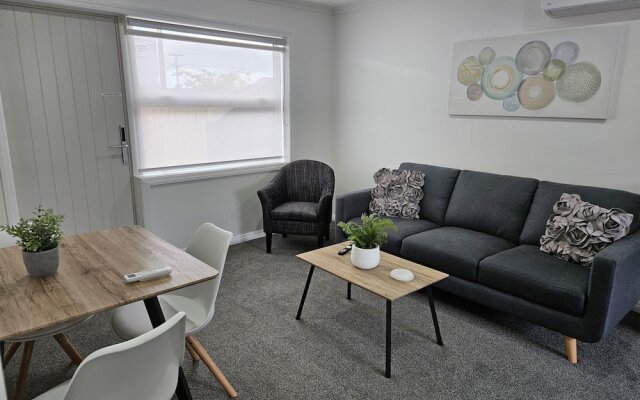 Redwood Apartments