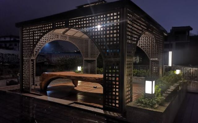 Jiari Huayuan Hotel