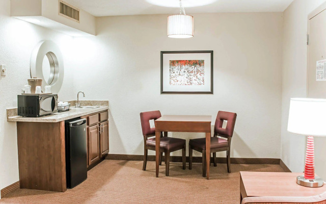 Comfort Inn Fayetteville near Fort Bragg