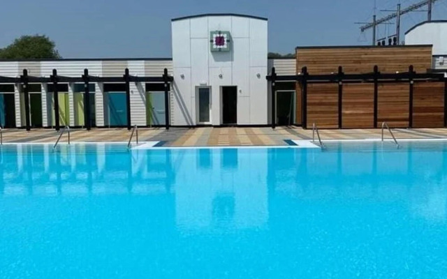 Impeccable 3-bed Cabin in Tattershall, UK