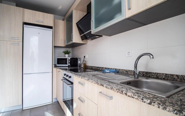 FAMILY FLAT CLOSE to the CENTER