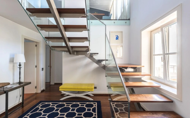 ALTIDO Lux Chiado 2-Floor 3-BR Apartment w/Garage