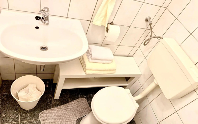 Urban Contactless Apartment