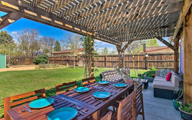 Patio, Grill & Yard: Cozy Denver Abode!