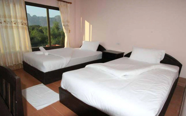 Savanh Vangvieng Hotel