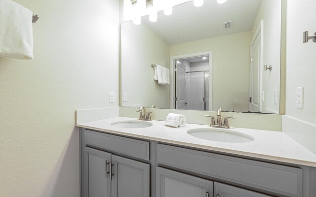 8923cg 4 Bedroom Townhouse by Redawning