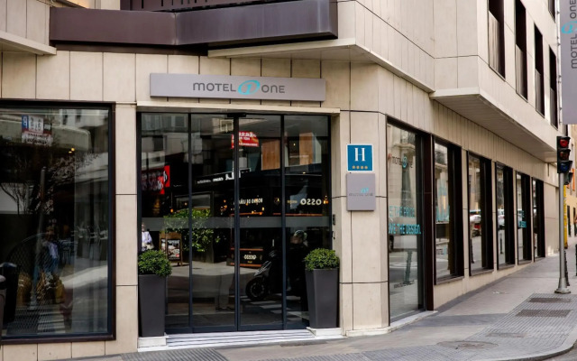 Motel One Madrid-Plaza de España