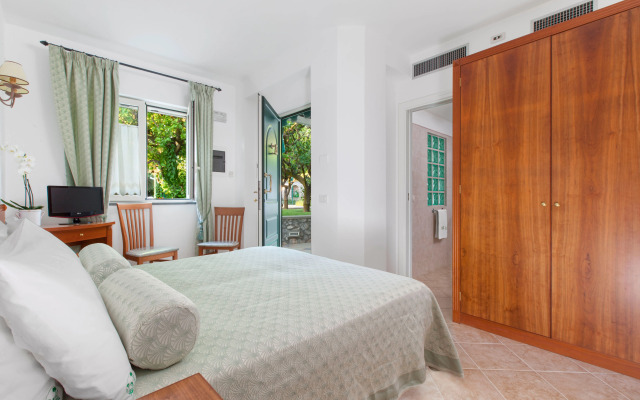 Residence 2 Pini