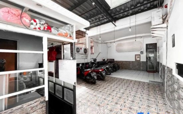 Modom Residence