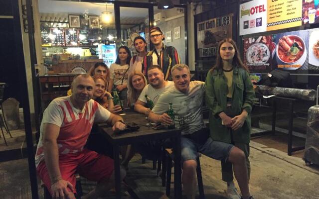 You In House URT Surathani Airport