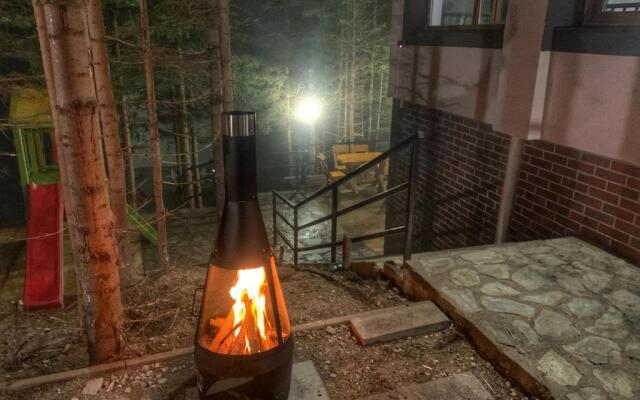 Altitude Guest House Ranca