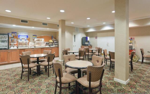 Comfort Inn & Suites Fultondale Gardendale I-65