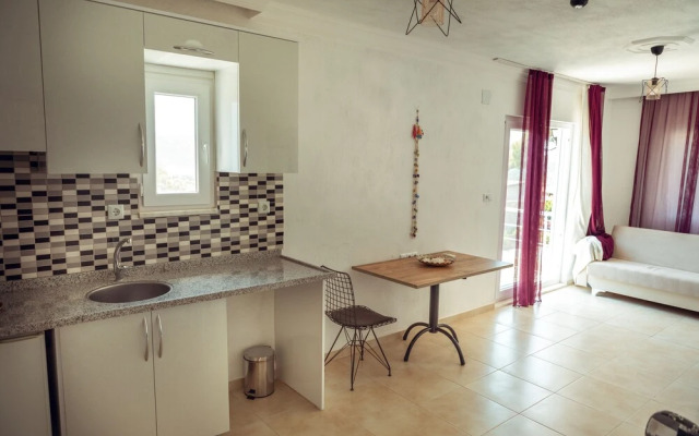 Onoda Hotel & Suites