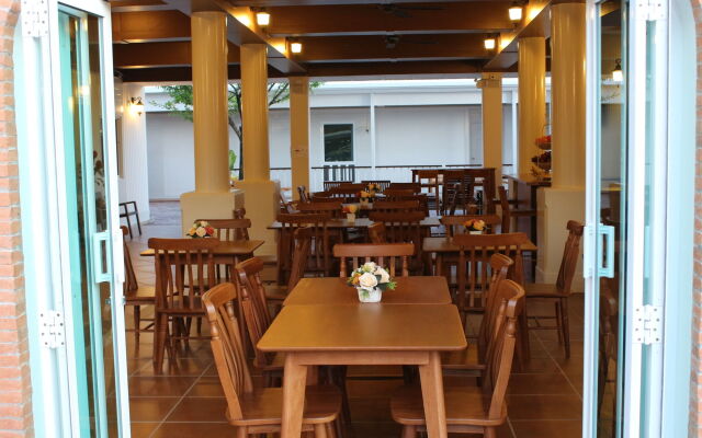 Baan Pimpisa Bangsaray Boutique Residence