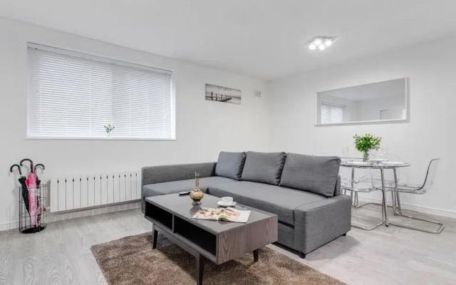 FG Property - Earls Court Cromwell Sherborne II