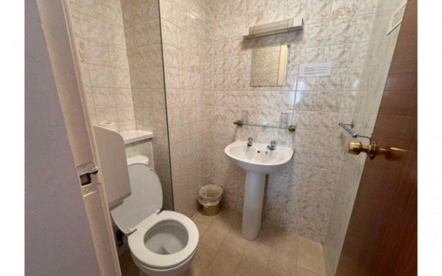 OYO Delton Hotel Blackpool Pleasure Beach