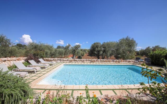 TD Trulli Locobello Stylish Cozy Trulli w Pool