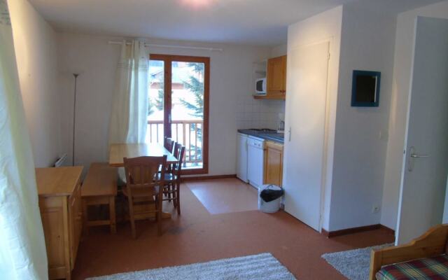 Lou Services Apartment C3 LSI 001