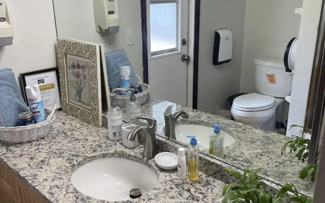 Cozy Guest House Florida Sunrise