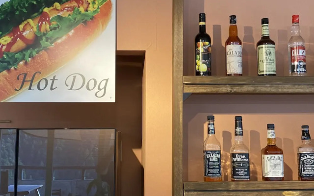 Riverside Hostel B&B – Hostel