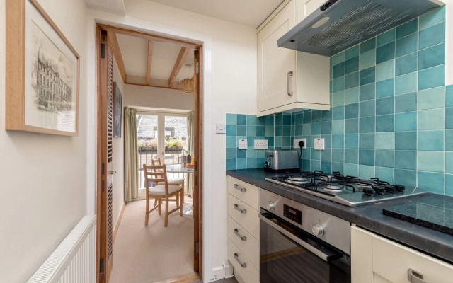 Altido Charming mews flat near the Dean Bridge