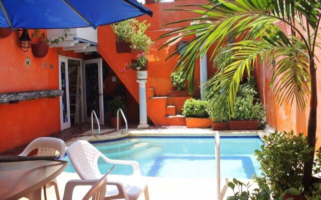 Colonial Guest House Walled City