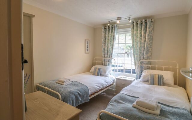 Olde Carpenters Cottage