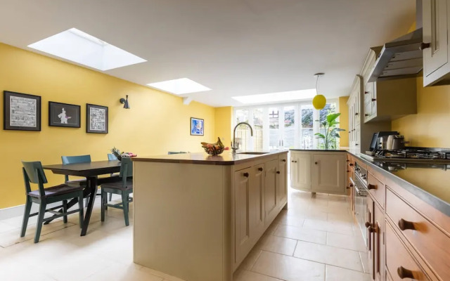 Caithness Road VI by Onefinestay
