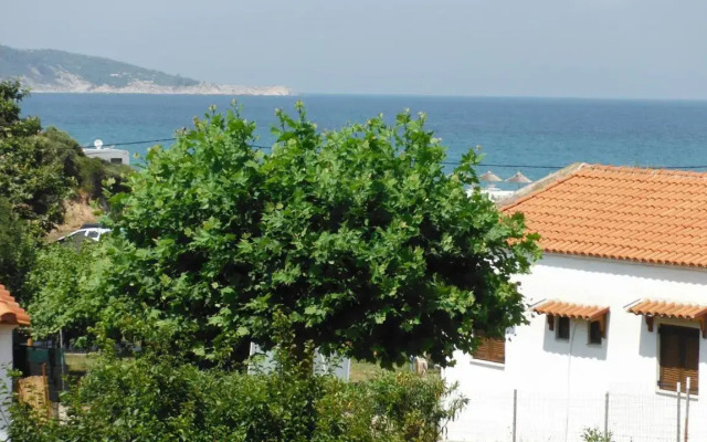 Rooms & Studios Christina