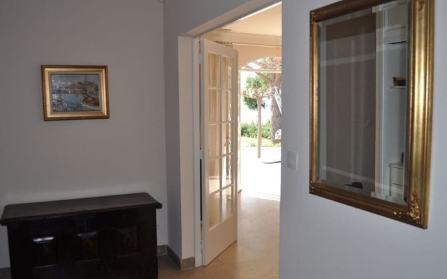 Villa Mentine Modern Retreat