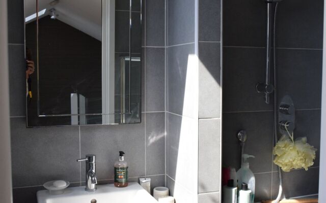 2 Bedroom Apartment in Paddington