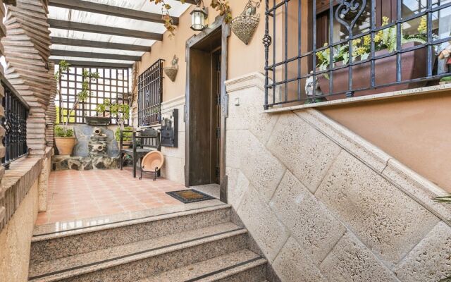 Vintage Holiday Home in Ronda With Jacuzzi