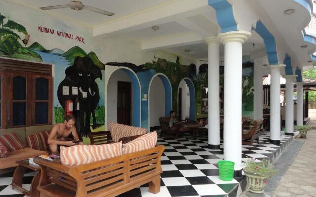 Deans Beach Hotel