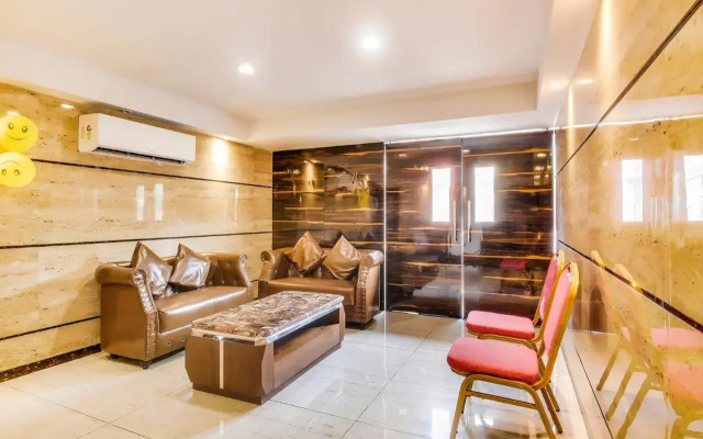 Fabhotel Luxor