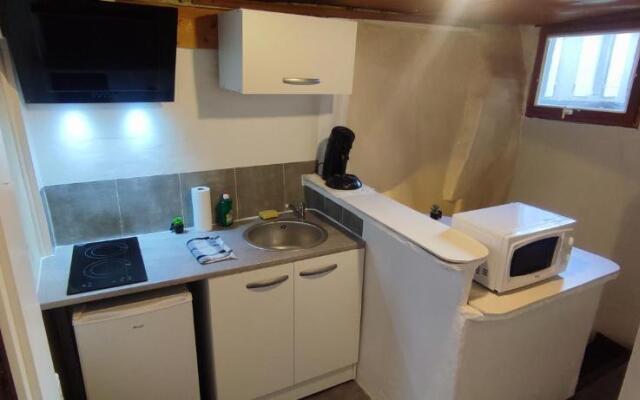 Studio hypercentre à 2 pas de la gare. Appart n°3